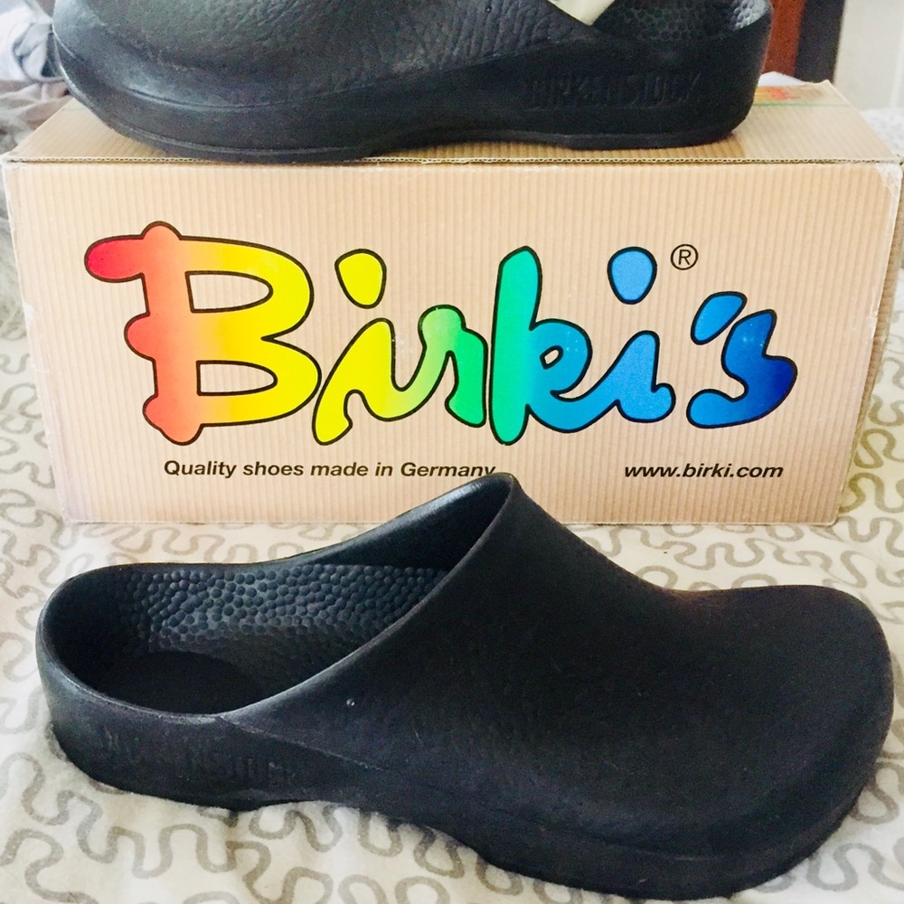 Birki’s Black slide clog